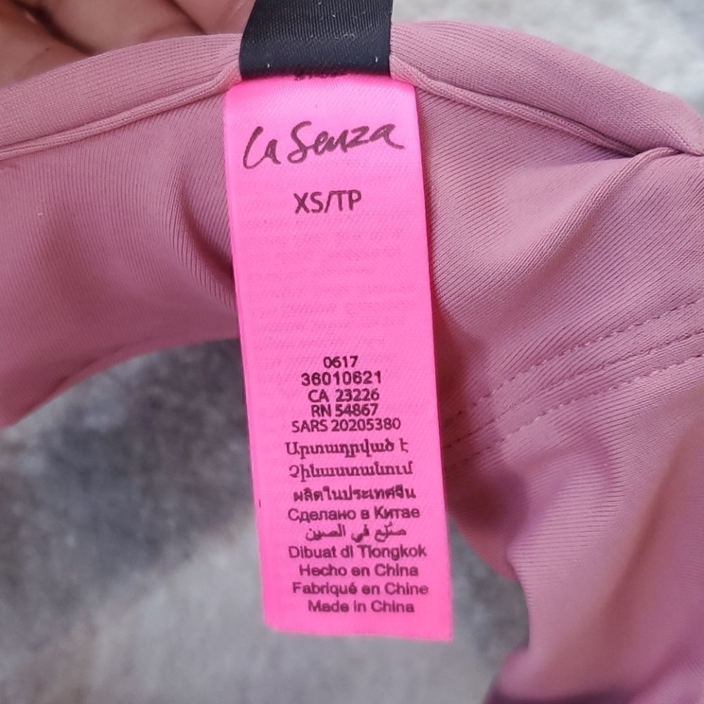 2 LA SENZA Bralettes  - Picture 5 of 9